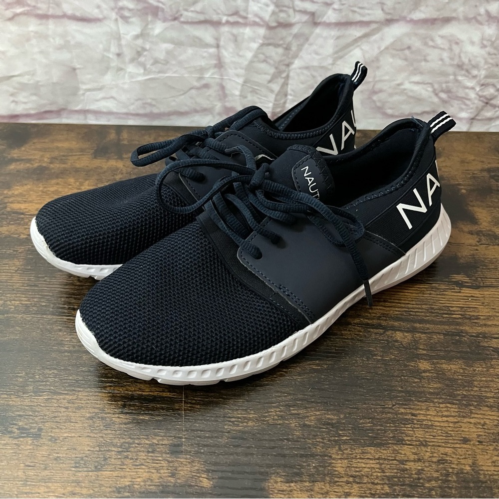 Nautica Kappil Womens Athletic Sneakers Navy Blue Size 6 Logo Heel Strap